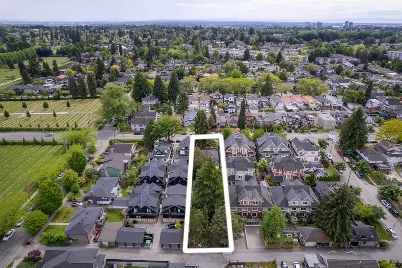 357 E 33RD AVENUE - photo 1 of 40