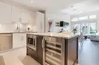410 15360 20 AVENUE - thumbnail 3