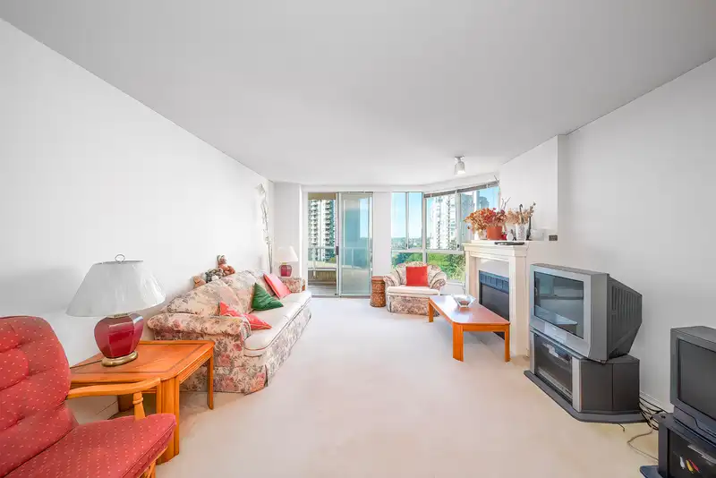 1002 1235 QUAYSIDE DRIVE - photo 2 of 24