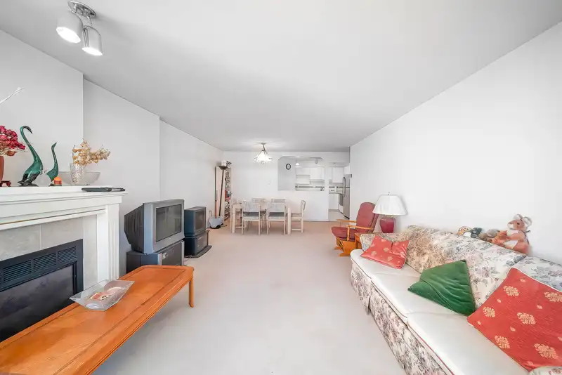 1002 1235 QUAYSIDE DRIVE - photo 3 of 24