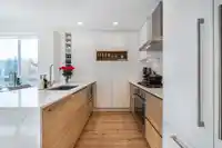 405 55 KLAHANIE DRIVE - thumbnail 8
