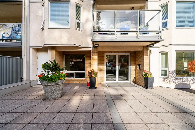 212 15255 18 AVENUE - photo 3 of 24