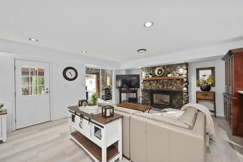 22186 124TH AVENUE - photo 3 of 40