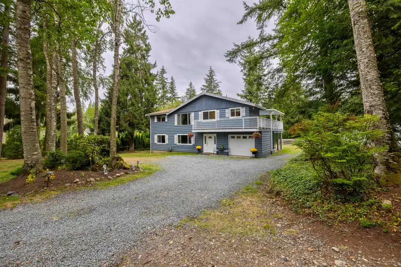 20739 0 AVENUE - photo 2 of 40