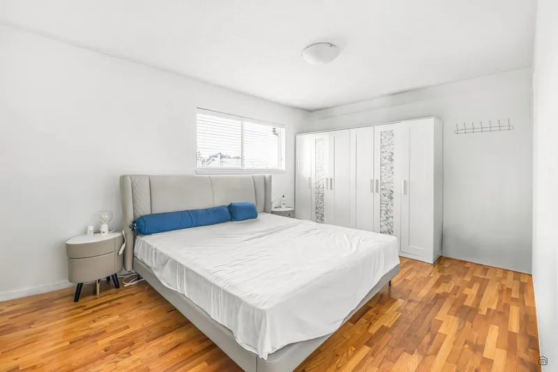 10580 SEAHAM CRESCENT - photo 4 of 25