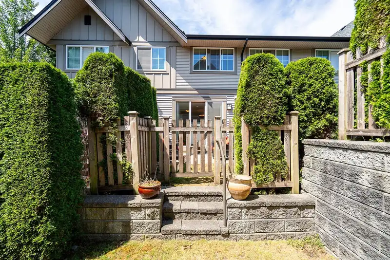 229 2501 161A STREET - photo 3 of 36