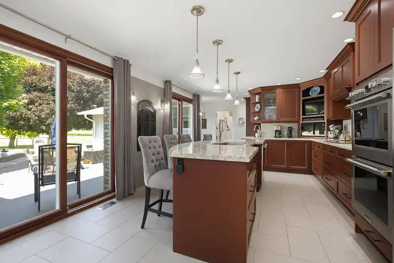 2707 MARION ROAD - photo 4 of 40