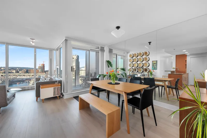 2105 455 BEACH CRESCENT - photo 1 of 25