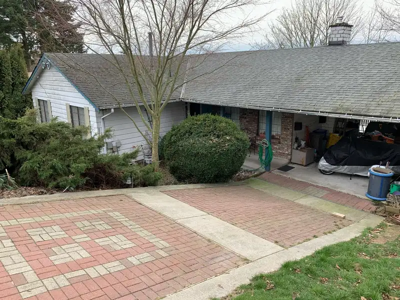 7485 GARFIELD DRIVE - photo 1 of 9