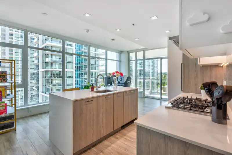 1301 2288 ALPHA AVENUE - photo 1 of 31