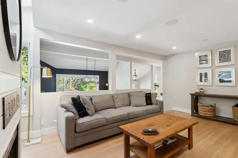 1723 RUFUS DRIVE - photo 4 of 32