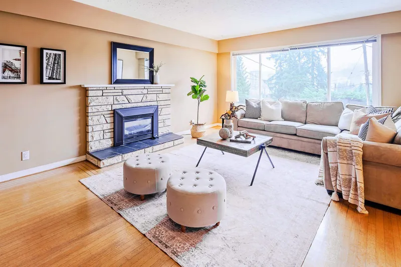 3361 VIEWMOUNT PLACE - photo 3 of 24