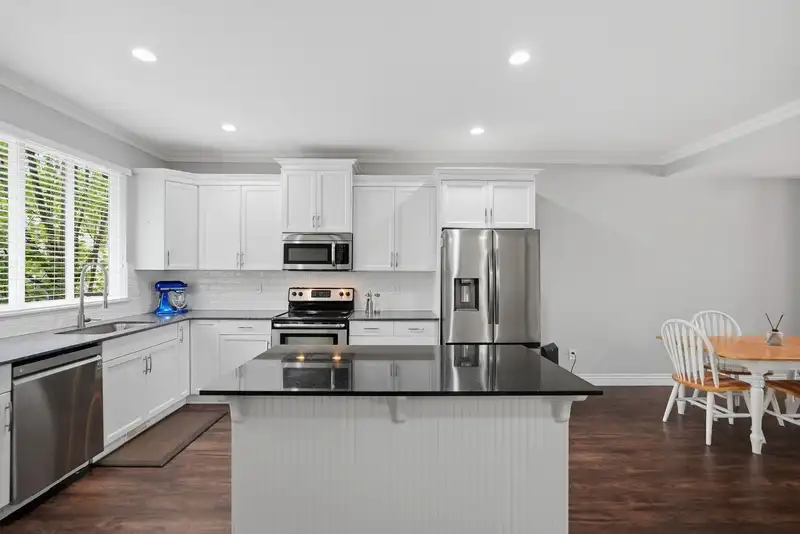 65 11720 COTTONWOOD DRIVE - photo 4 of 40