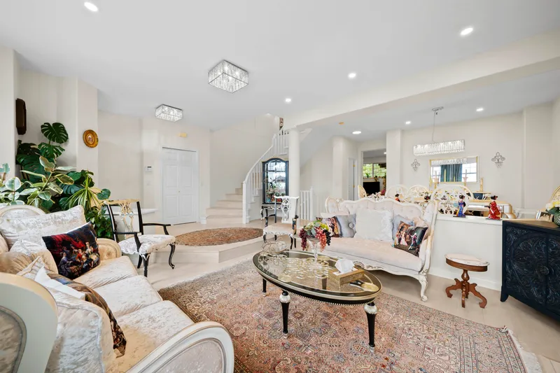 124 2979 PANORAMA DRIVE - photo 2 of 13