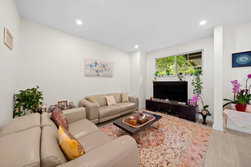 124 2979 PANORAMA DRIVE - photo 4 of 13