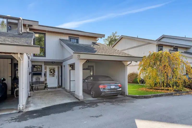 11 5600 LADNER TRUNK ROAD - photo 1 of 36