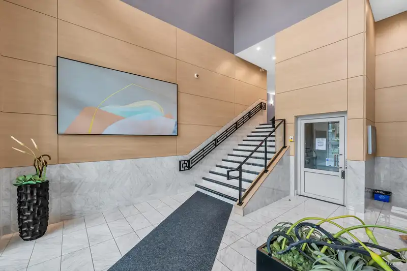120 9213 ODLIN ROAD - photo 2 of 32