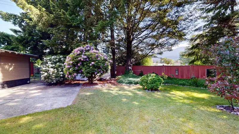 91 1830 MAMQUAM ROAD - photo 4 of 36