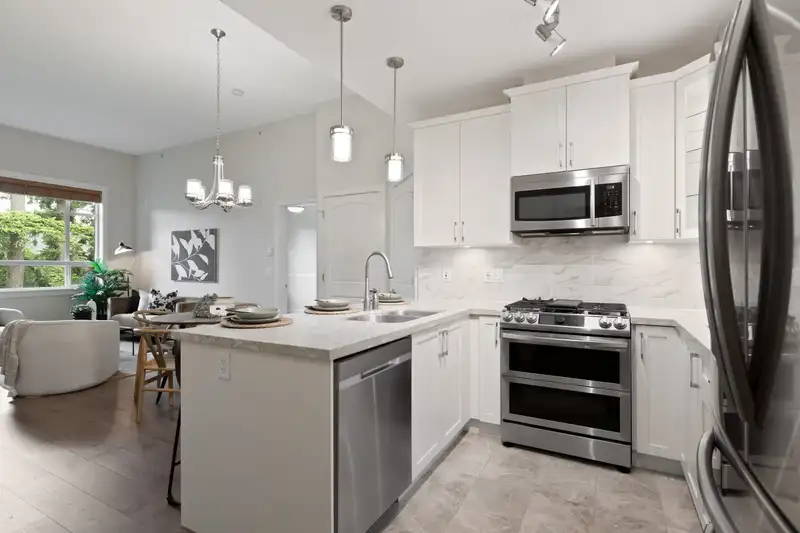 507 3535 146A STREET - photo 2 of 40