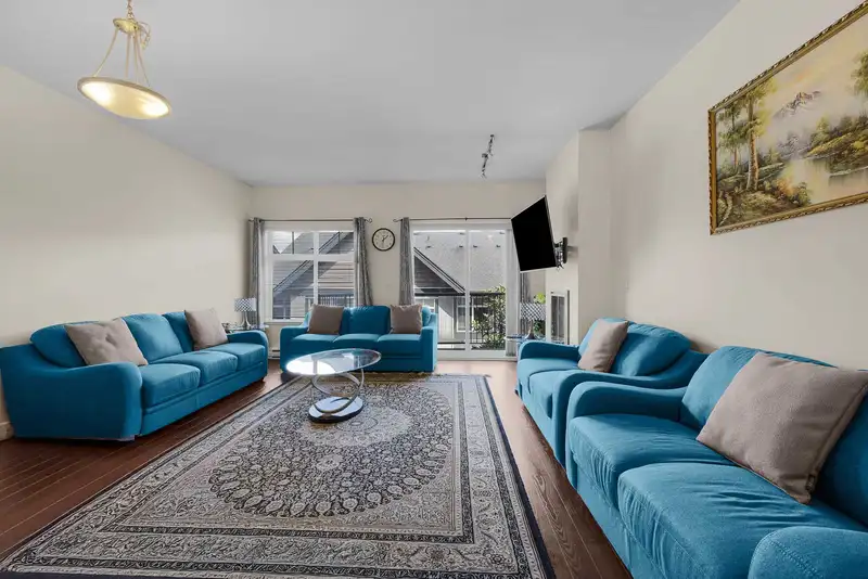 138 6299 144 STREET - photo 3 of 34