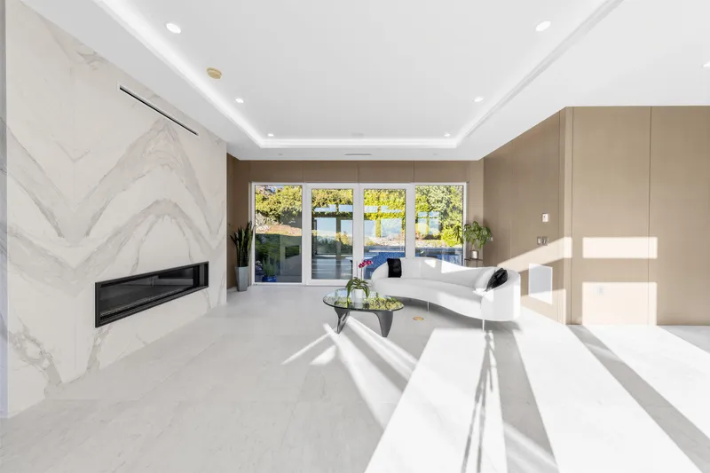 515 BALLANTREE ROAD - photo 4 of 25