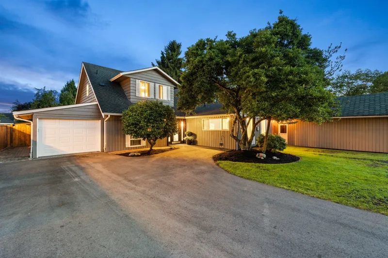 22806 RENNIE AVENUE - photo 1 of 25