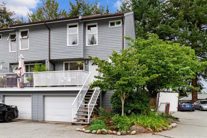 513 CARLSEN PLACE - photo 1 of 30
