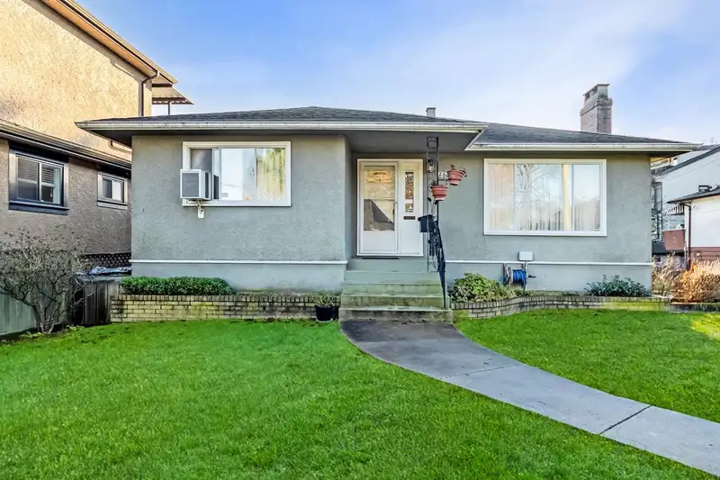 2804 EUCLID AVENUE - photo 1 of 36