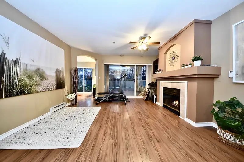 103 20145 55A AVENUE - photo 1 of 29