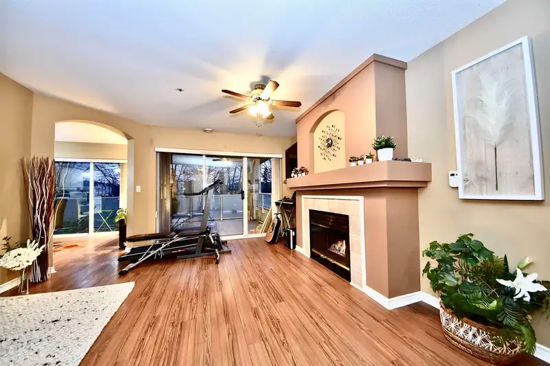 103 20145 55A AVENUE - photo 2 of 29