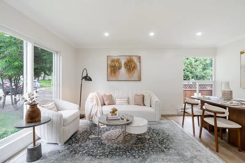 2520 GORDON AVENUE - photo 1 of 16