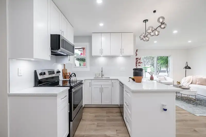2520 GORDON AVENUE - photo 3 of 16