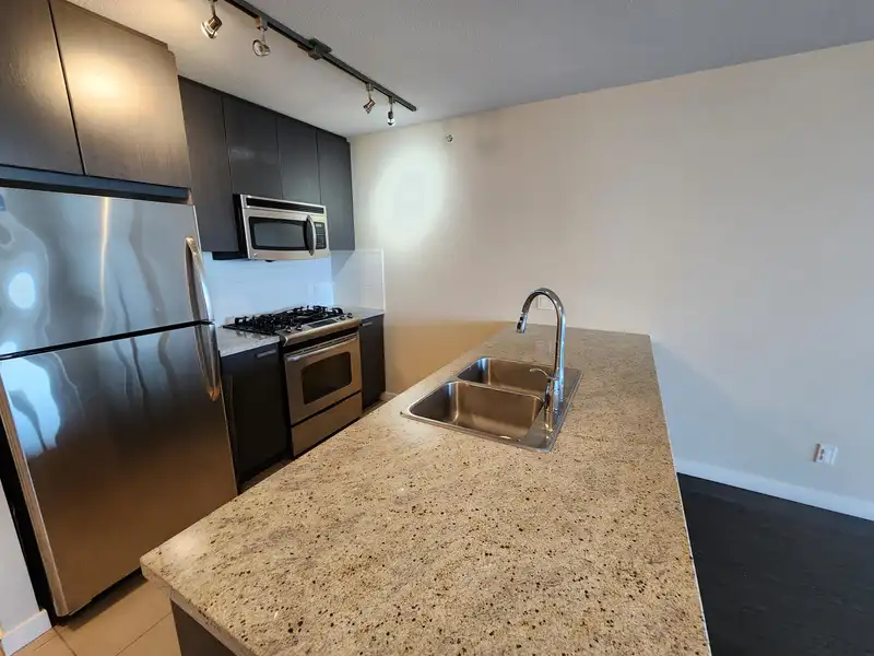 1503 6688 ARCOLA STREET - photo 3 of 19