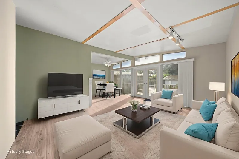 13482 58 AVENUE - photo 1 of 23