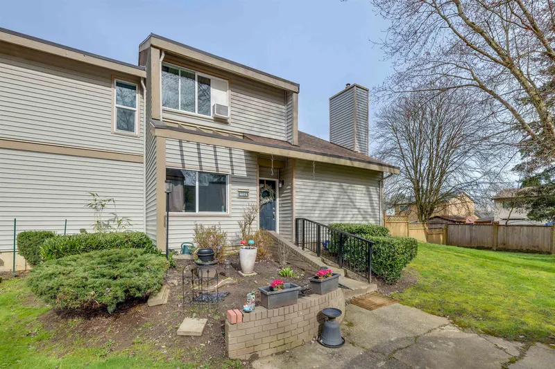 6074 E GREENSIDE DRIVE - photo 1 of 23