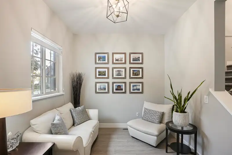 16 7979 152 STREET - photo 4 of 36