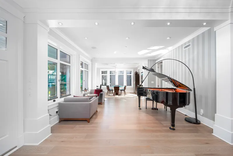 4333 KEVIN PLACE - photo 3 of 25