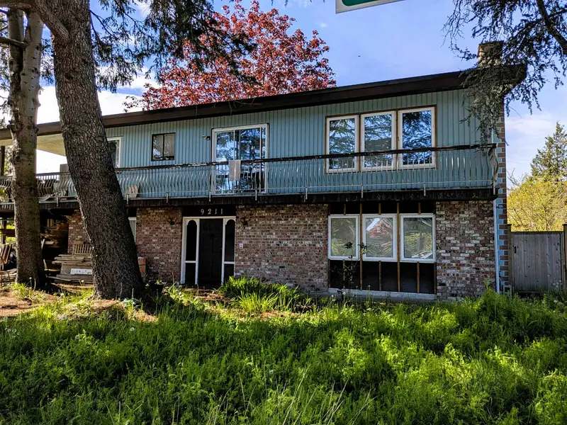 9211 ARVIDA DRIVE - photo 1 of 15