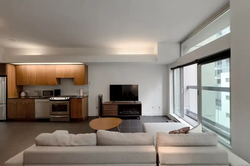 504 33 W PENDER STREET - photo 4 of 17