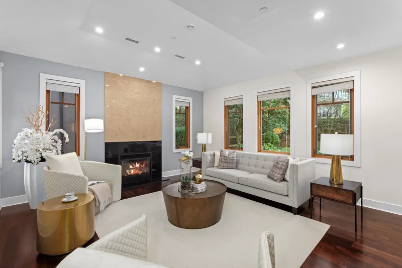 3936 QUESNEL DRIVE - photo 2 of 25