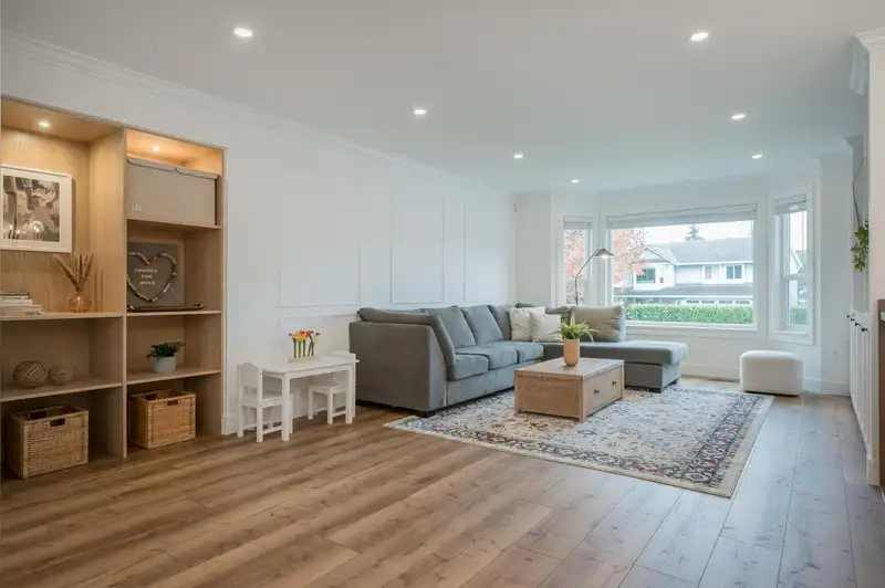 21125 92B AVENUE - photo 4 of 40