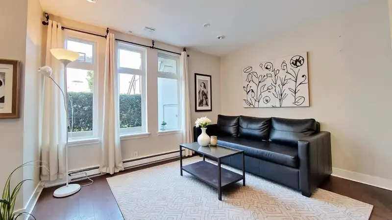 107 5632 KINGS ROAD - photo 2 of 7