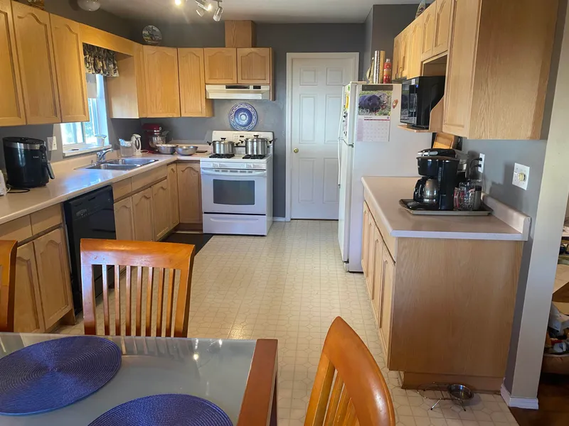 8479 CADE BARR STREET - photo 2 of 12