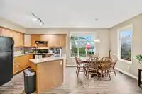 5 6588 188 STREET - thumbnail 4