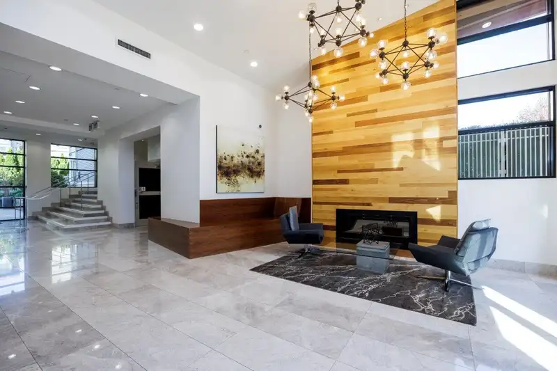 301 2665 MOUNTAIN HIGHWAY - photo 2 of 30