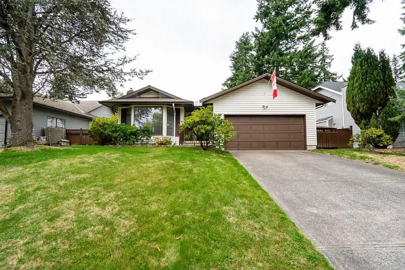 2177 152A STREET - photo 3 of 38
