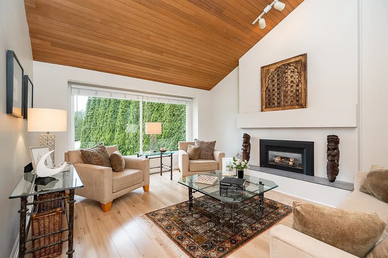 6804 SANDPIPER PLACE - photo 3 of 25