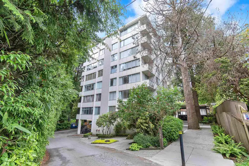 503 1785 ESQUIMALT AVENUE - photo 2 of 38