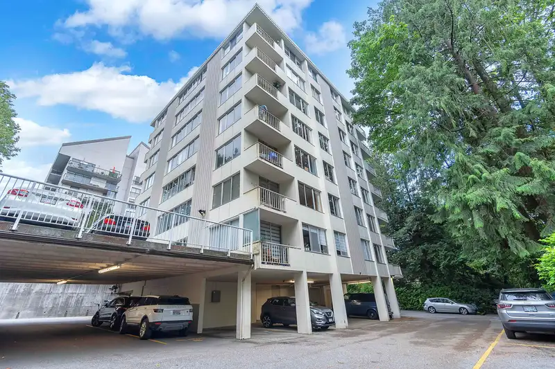 503 1785 ESQUIMALT AVENUE - photo 3 of 38