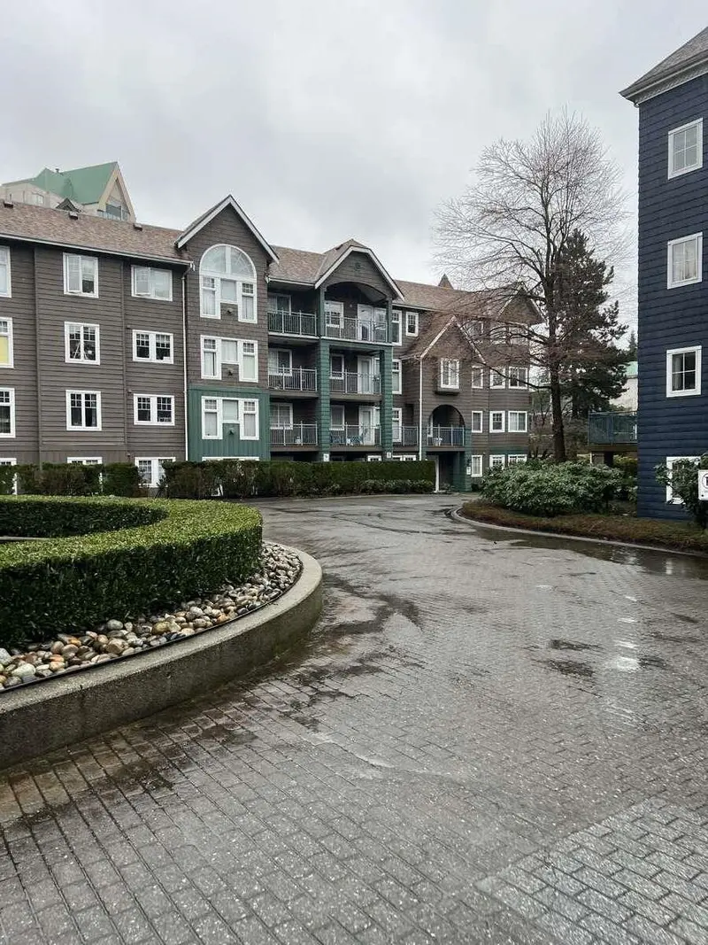 102 3085 PRIMROSE LANE - photo 1 of 25